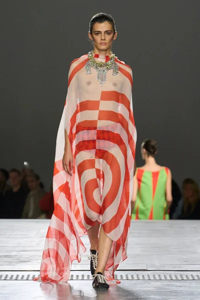 Look 62